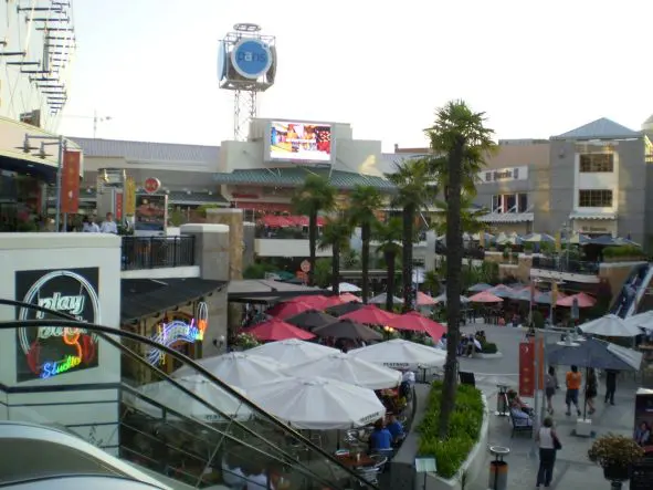 Mall Parque Arauco - Turistik